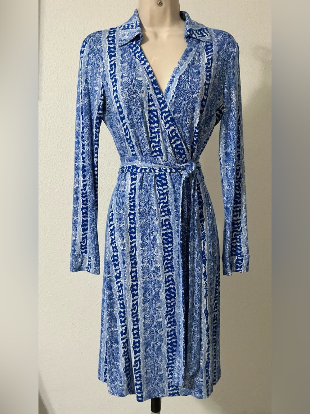 DVF Jeanne Wrap Dress Jersey Snake Print Long Sleeve Collared Stretch - Picture 3 of 16